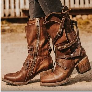 Cora Freebird Boots size 9 VGUC